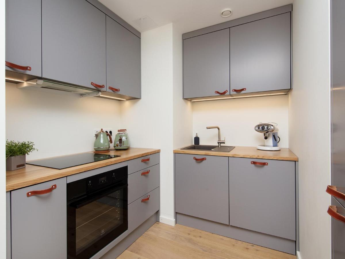 One Apartment *